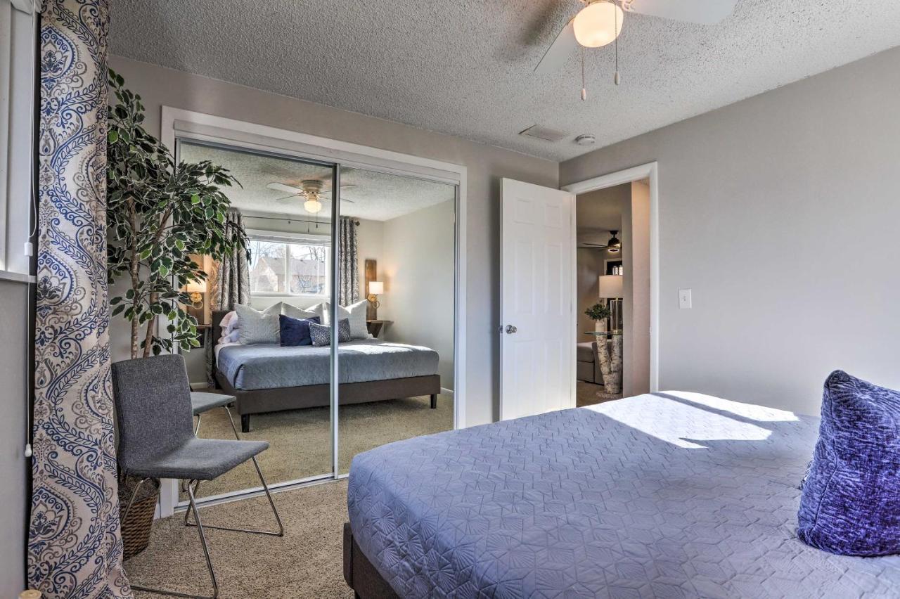 Duplex With Private Yard 3 Mi To Downtown Loveland! エクステリア 写真